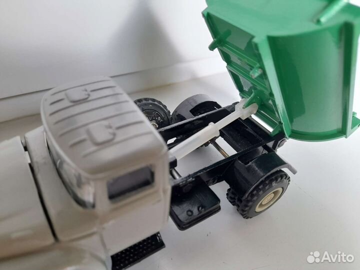 ЗИЛ ммз 555 СССР 1:43