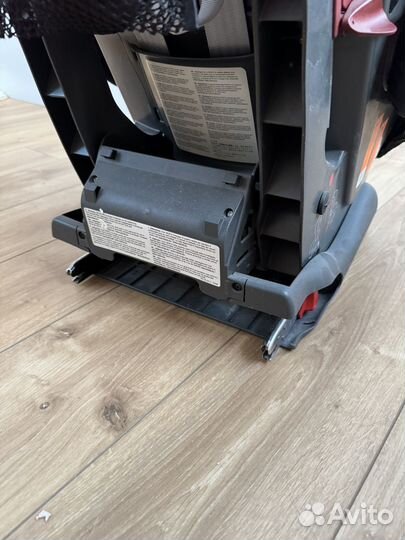 Автомобильное кресло britax