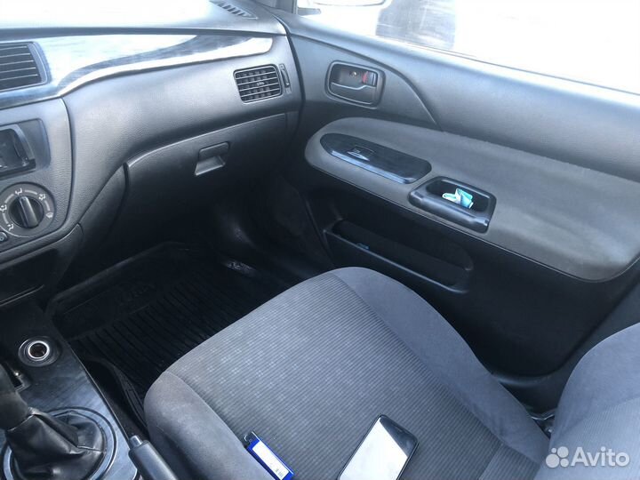 Mitsubishi Lancer 1.6 МТ, 2004, 310 000 км