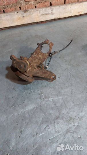 Кулак передний правый Citroen Xsara 1999