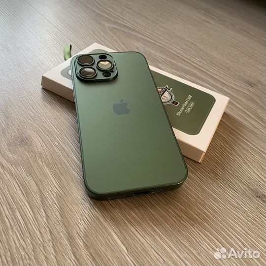 Чехлы на iPhone 15 Pro Max с MagSafe