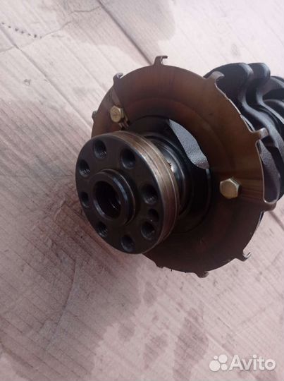 Коленвал Honda civic D4 R18A