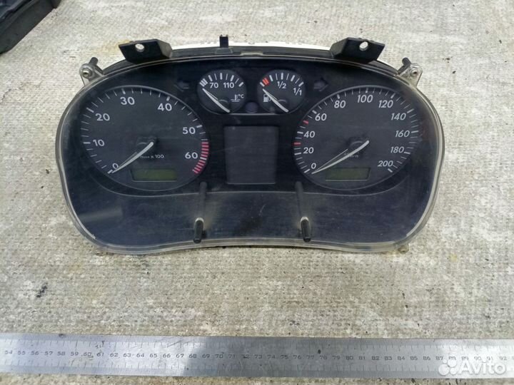 Приборная панель Volkswagen Polo 3 6N