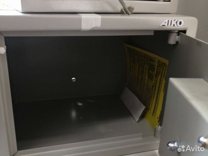 Сейф aiko T 23 EL