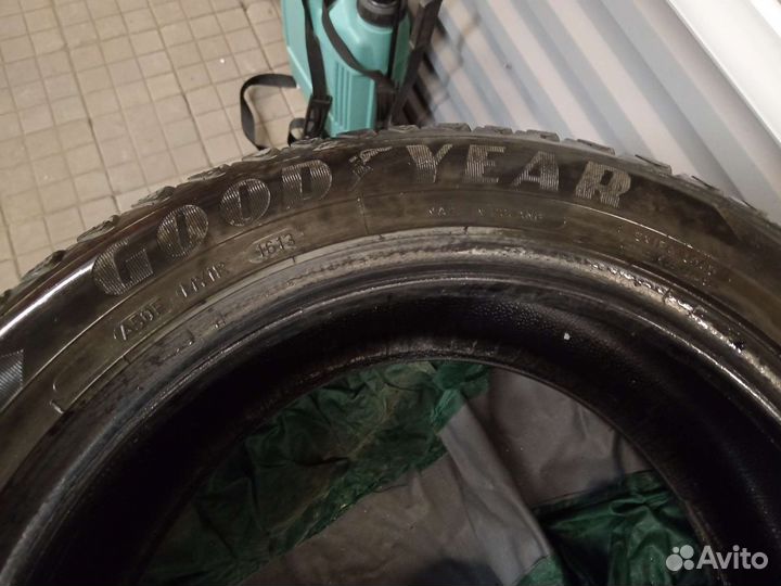 Goodyear Ultragrip Ice Arctic 205/55 R16