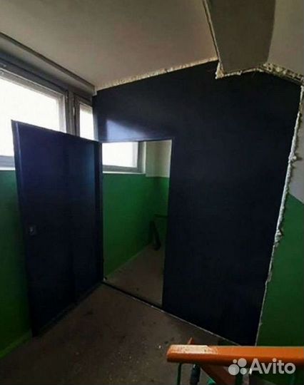 Тамбурная перегородка / Кладовка металлическая