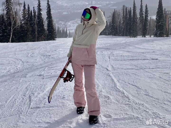 Горнолыжный костюм женский Protest