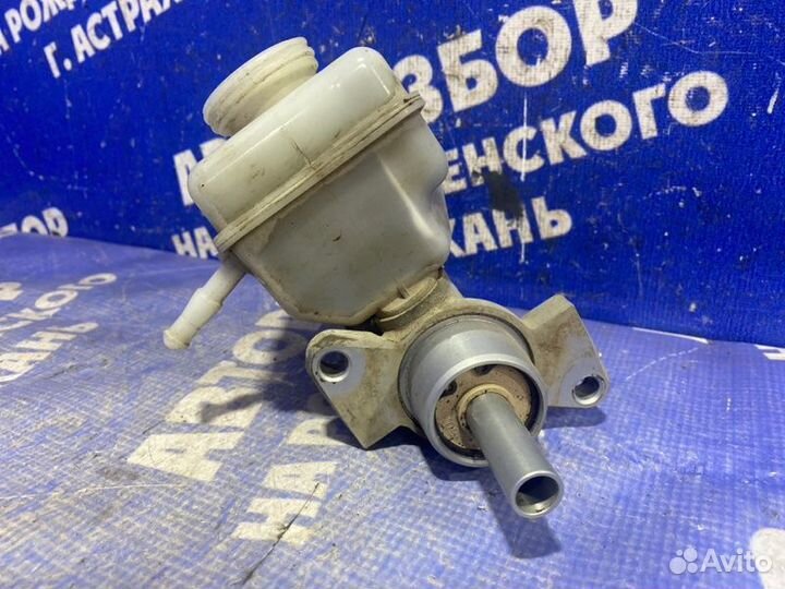 Главный тормозной цилиндр Renault Logan 1 седан