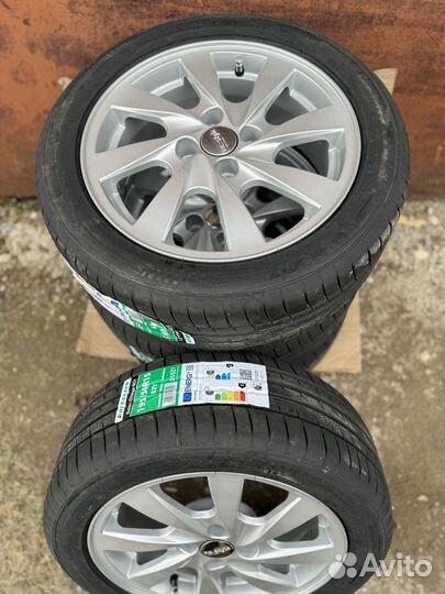 Новые на ваз 195/50 R15 серебристые