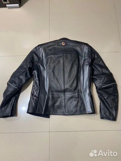 Мотокуртка женская 38
