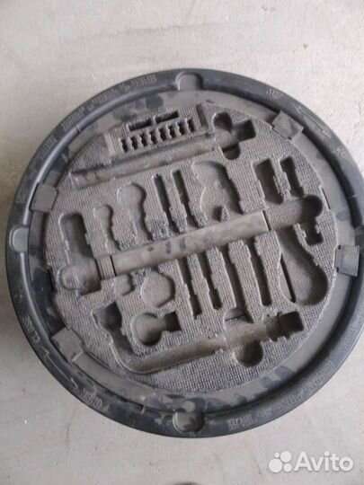 Корзина под запаску мерседес 220