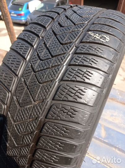Pirelli Winter Sottozero 3 245/40 R19 98V