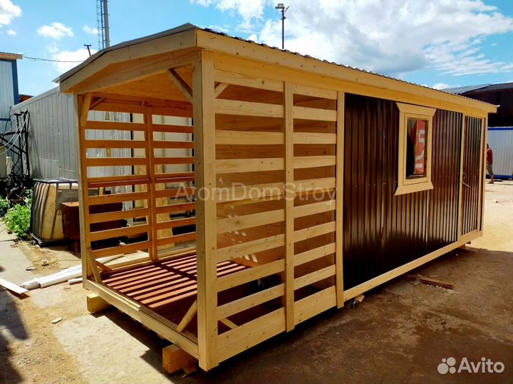 Вагончик с надежной крышей