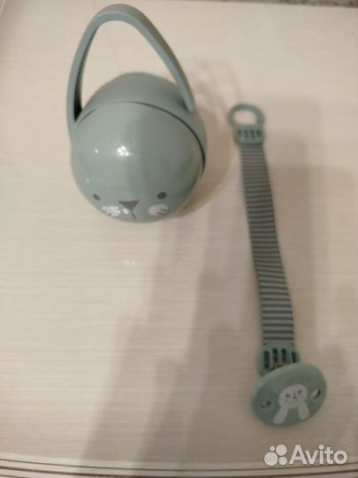 Футляры для пустышки