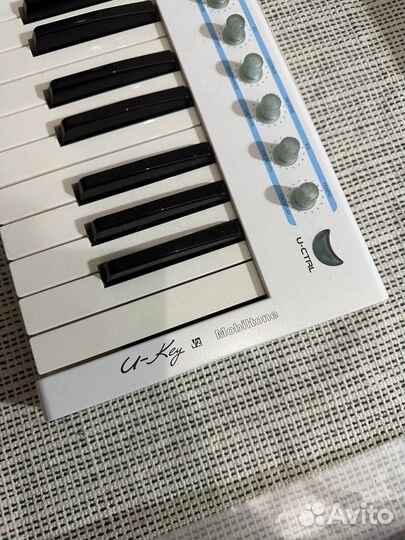 Cme u-key v 2 mobiltone