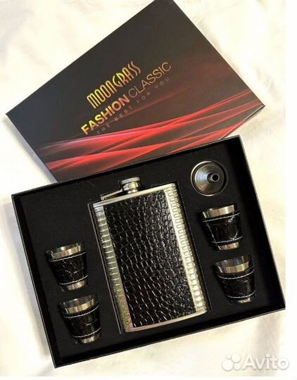 Набор фляжка плоская 250 мл.+4 рюмки