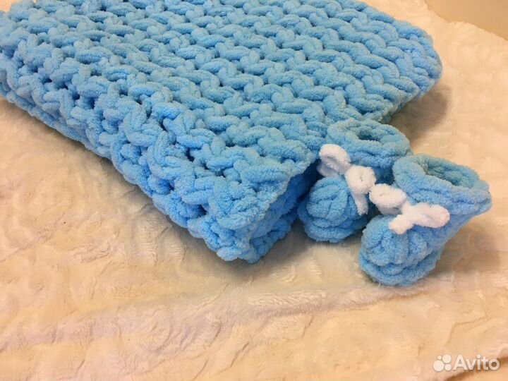 Подарочный комплект плед и пинетки Alize Puffy