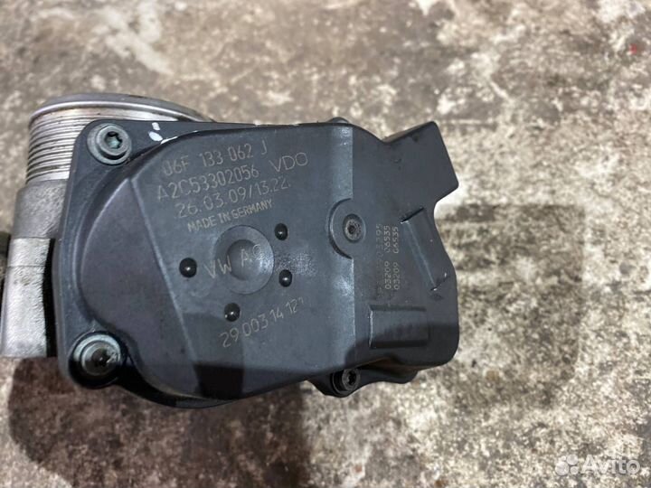 Дроссельная заслонка Audi A4 B8 1.8 T 2009