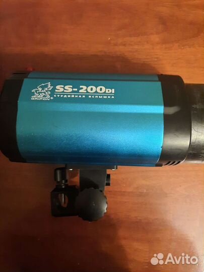 Вспышки Grifon SS-200di, Grifon BS-04, Recam RT-D2