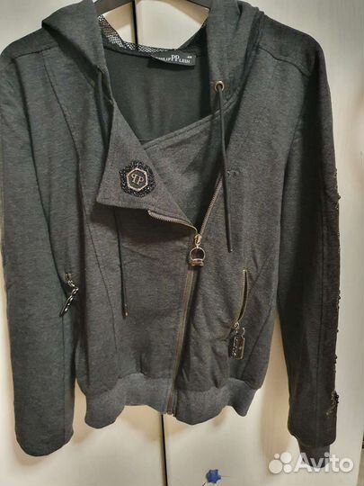 Спортивный костюм женский