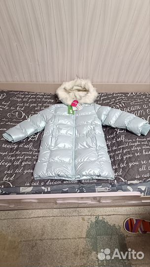 Пуховик для девочки 122 новый