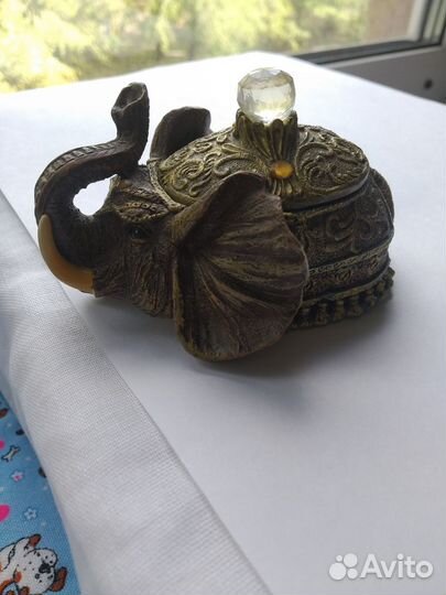 Шкатулка слоник