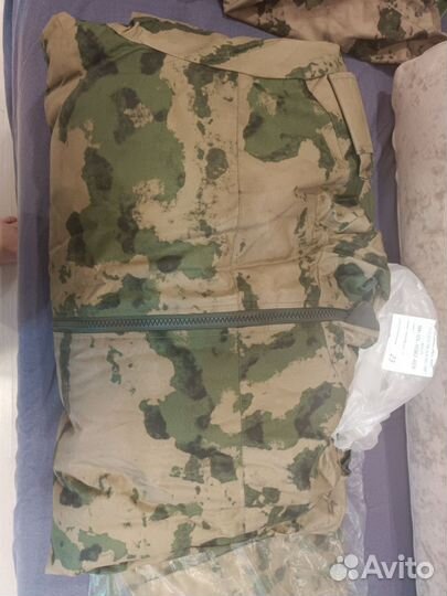 Продам военные вещи