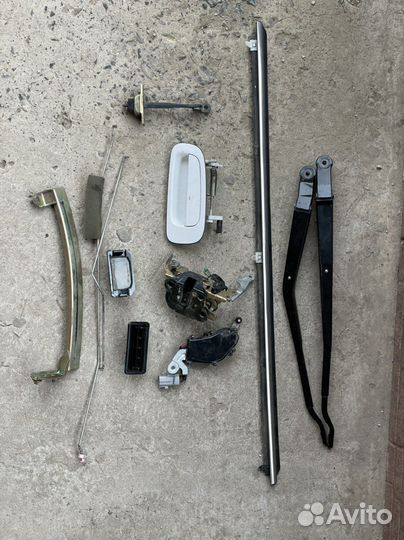 Запчачти на toyota mark 2 (90)