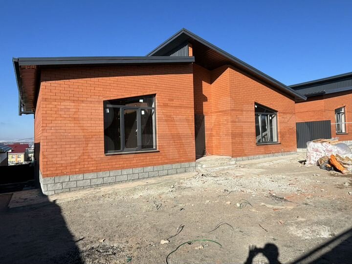 Дом 220 м² на участке 4,5 сот.