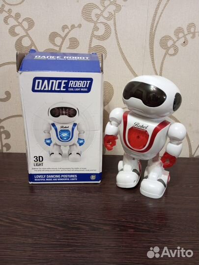 Игрушка робот