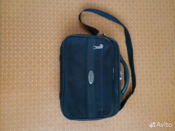 Сумка под ноутбук