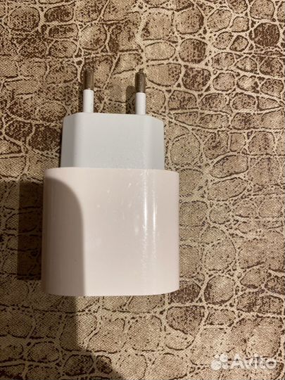 Блок питания для iPhone