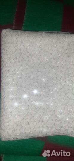 Отрез ткани гипюр