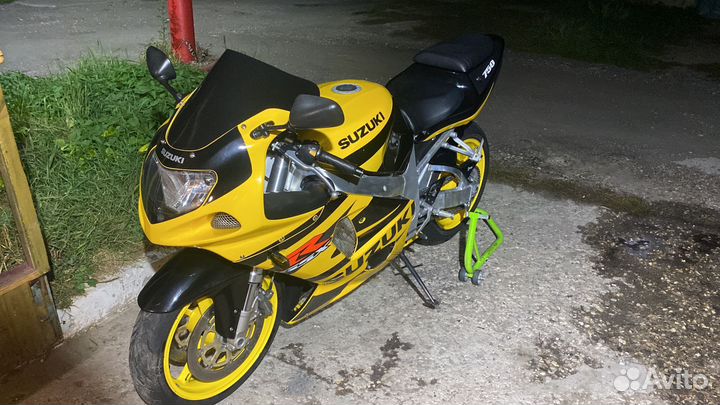 Suzuki GSX-R 750 k2