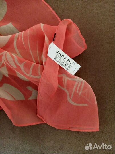 Платок женский, р.160/50 новый