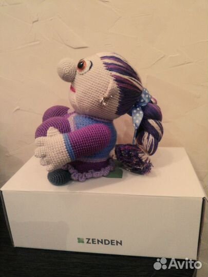 Вязаная интерьерная кукла амигуруми