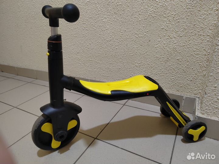 Самокат беговел велосипед 3 в 1