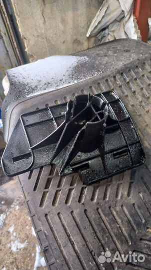 Маслоотражатель Audi 053103623