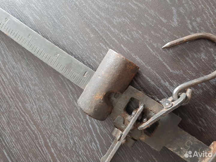 Безмен (весы) старинный