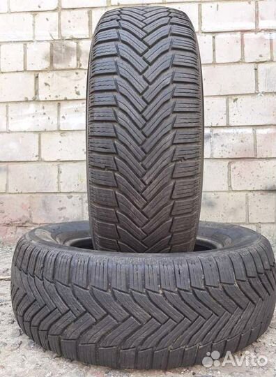 Michelin Alpin 6 215/65 R16 98H