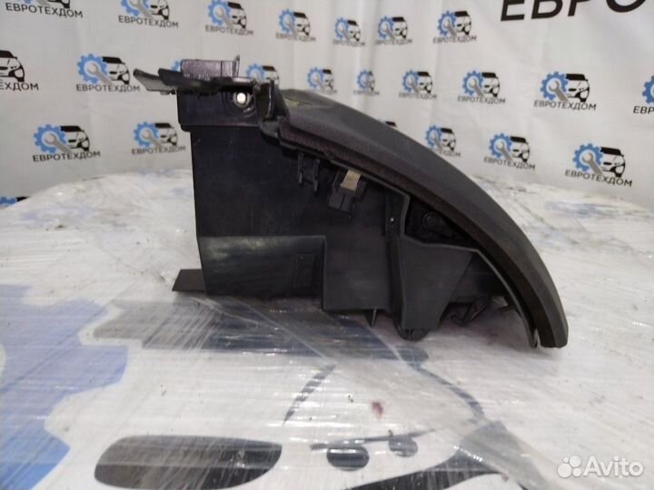 Бардачок (вещевой ящик) Bmw 520D E61 M57N2 2006