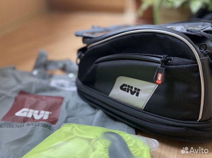 Сумка на бак Givi XS307 Tanklock