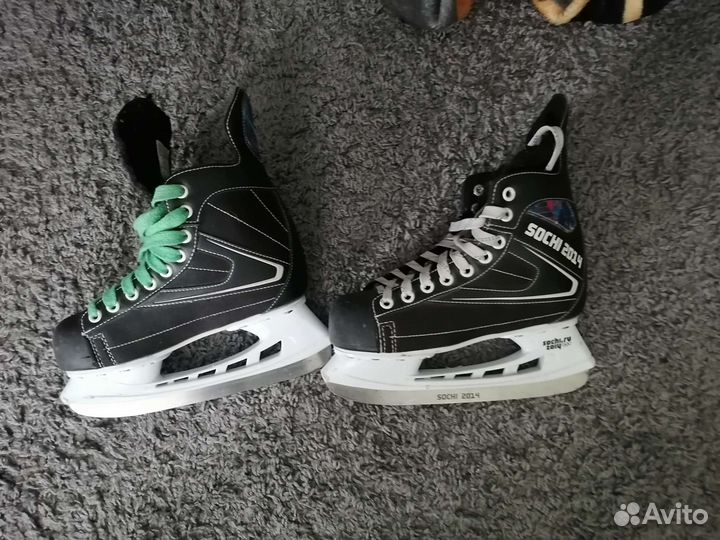 Коньки фигурные, торг