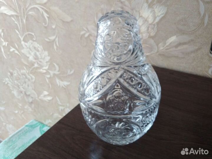 Хрустальная ваза-матрёшка