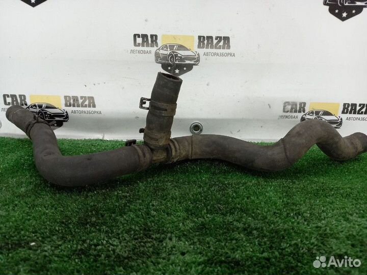 Патрубок системы охлаждения