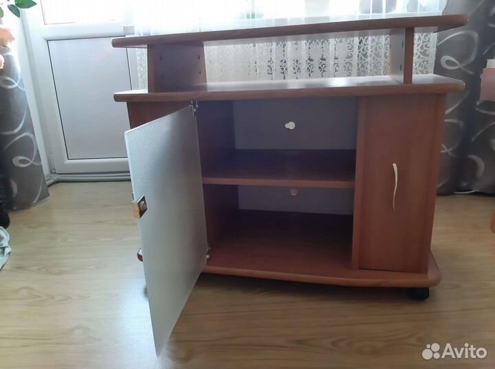 Тумба под телевизор бу
