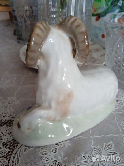 Статуэтка козерог или горный козёл