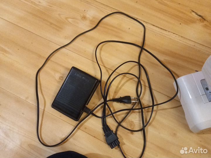 Швейная машина Janome бу