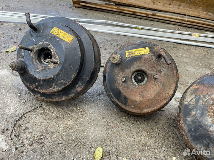 Вакуумный насос Isuzu Trooper