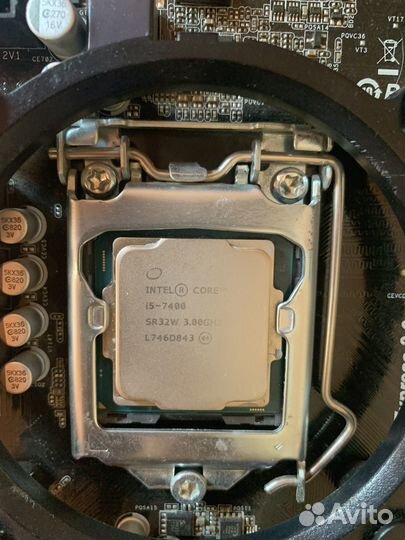 Процессор i5 7400 lga1151 + H110M-DGSr3.0
